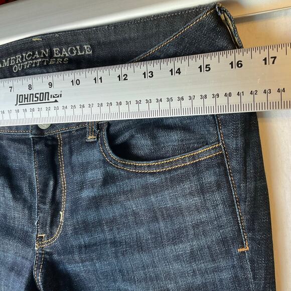 American Eagle Outfitters Women Cropped Jeans size 8 R Blue Mid Rise Stretch - Picture 2 of 11